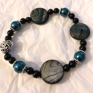 NEW Original Abalone, and glass bracelet